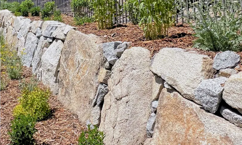 Retaining wall example of the landscaping services of Earth & Stone Landscaping in South Lake Tahoe and surrounding areas